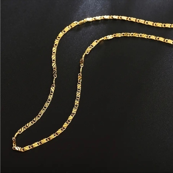 18kgp Dainty Link Chain Unisex Necklace NEW - Picture 1 of 4